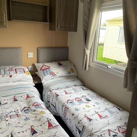 Parkdean Cherry Tree Holiday Park Burgh Castle Belton with Browston Exterior foto